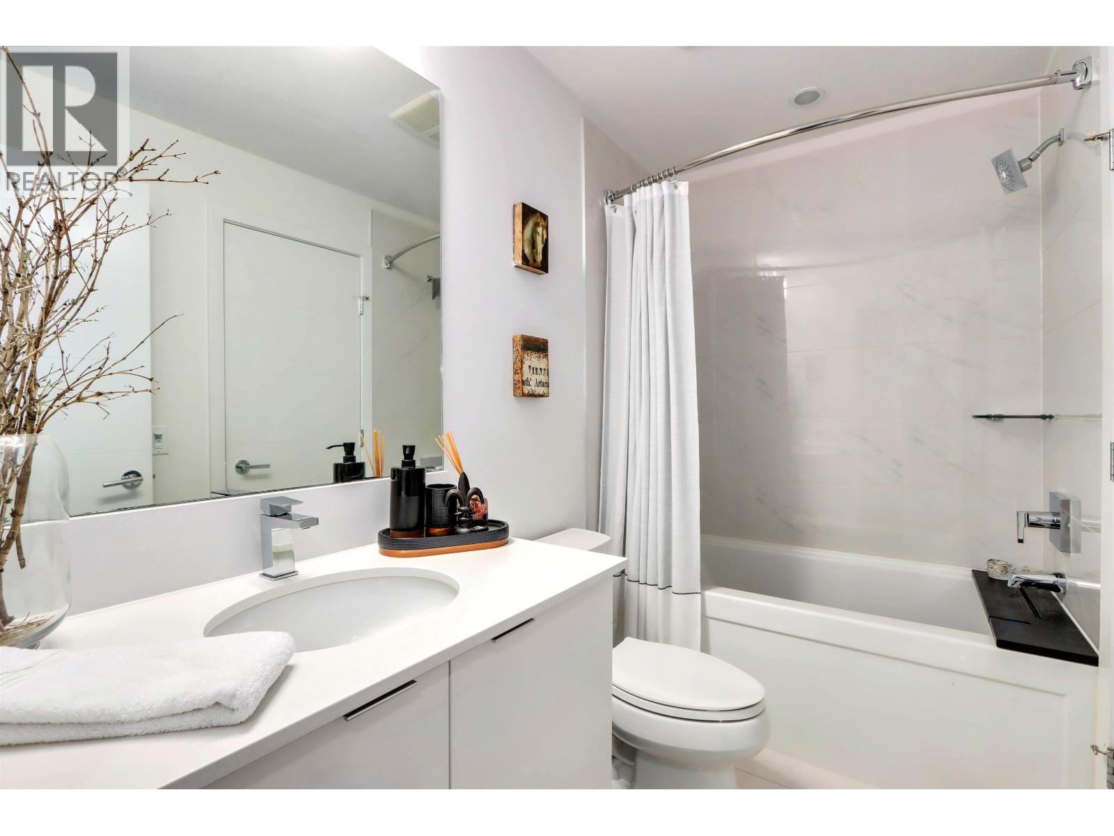 320 723 W 3rd Street, North Vancouver, British Columbia  V7M 0E4 - Photo 17 - R3118456