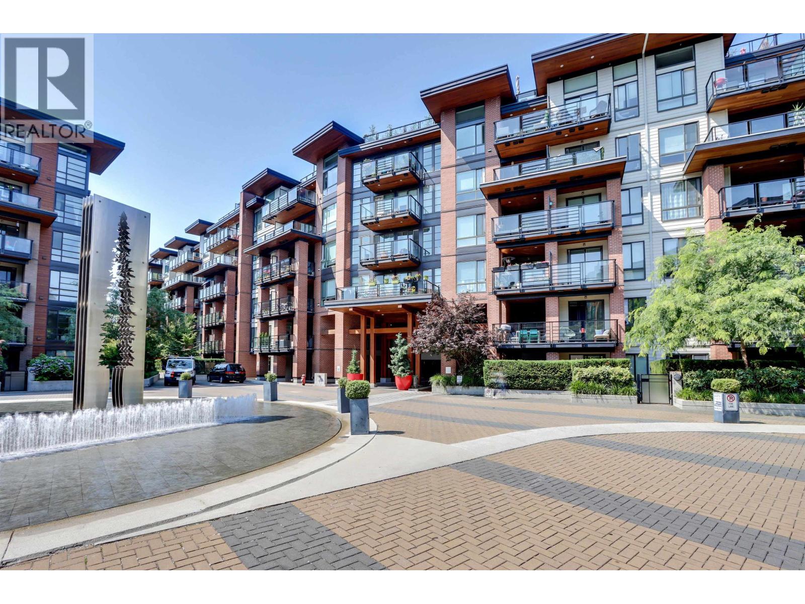 320 723 W 3rd Street, North Vancouver, British Columbia  V7M 0E4 - Photo 2 - R3118456