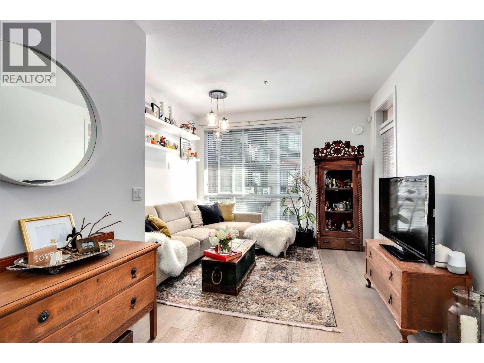 320 723 W 3rd Street, North Vancouver, British Columbia  V7M 0E4 - Photo 4 - R3118456