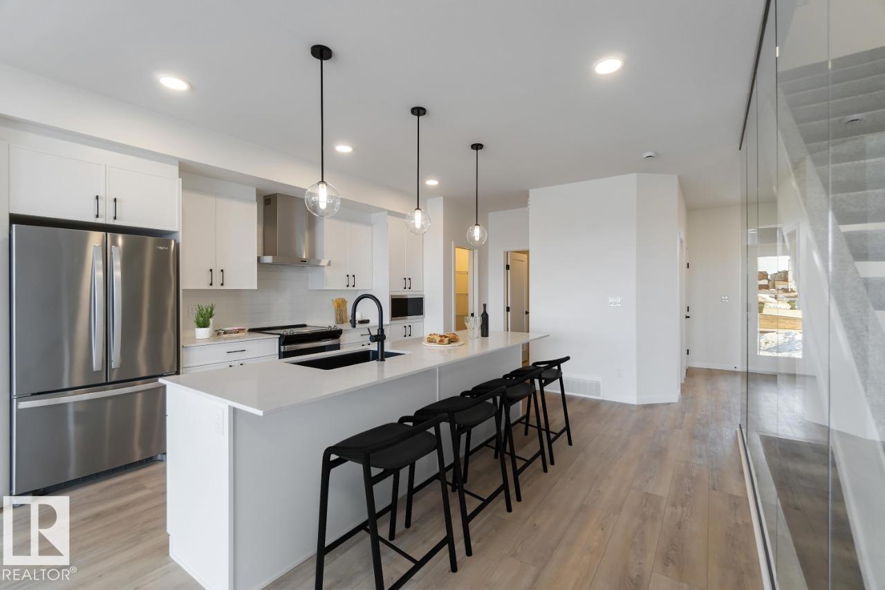 7457 Klapstein Cr Sw, Edmonton, Alberta  T6W 5N8 - Photo 3 - E4467453