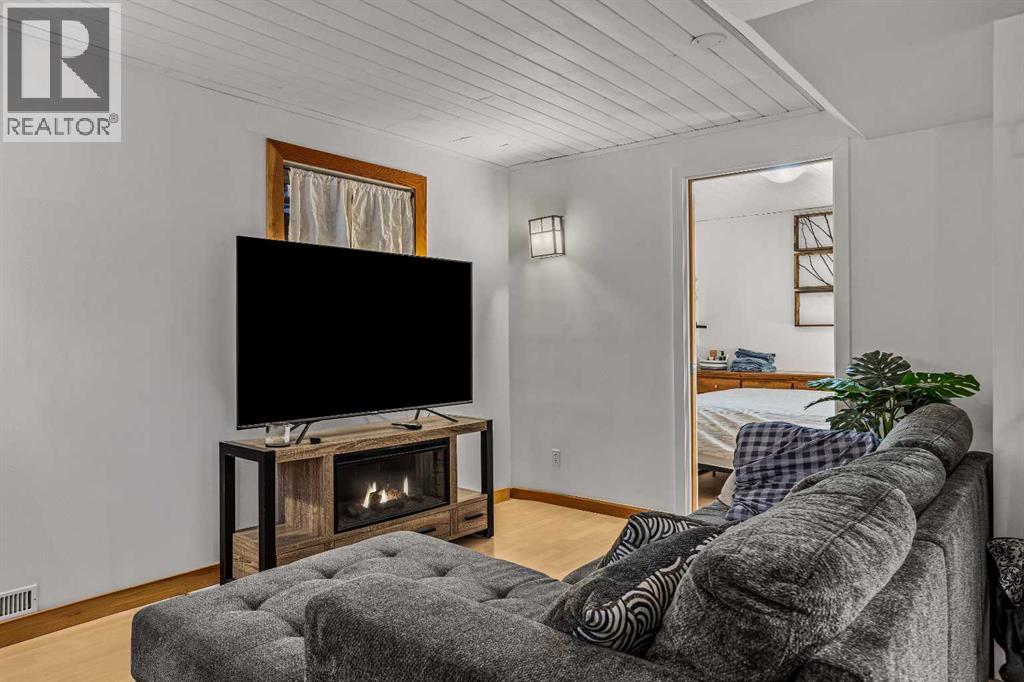 108 Glacier Drive, Banff, Alberta  T1L 1G7 - Photo 24 - A2307187