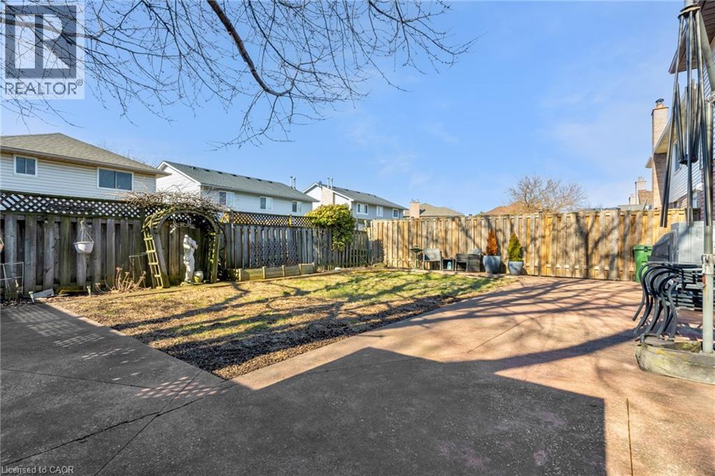 375 Delancey Boulevard, Hamilton, Ontario  L9B 2B5 - Photo 38 - 40822535