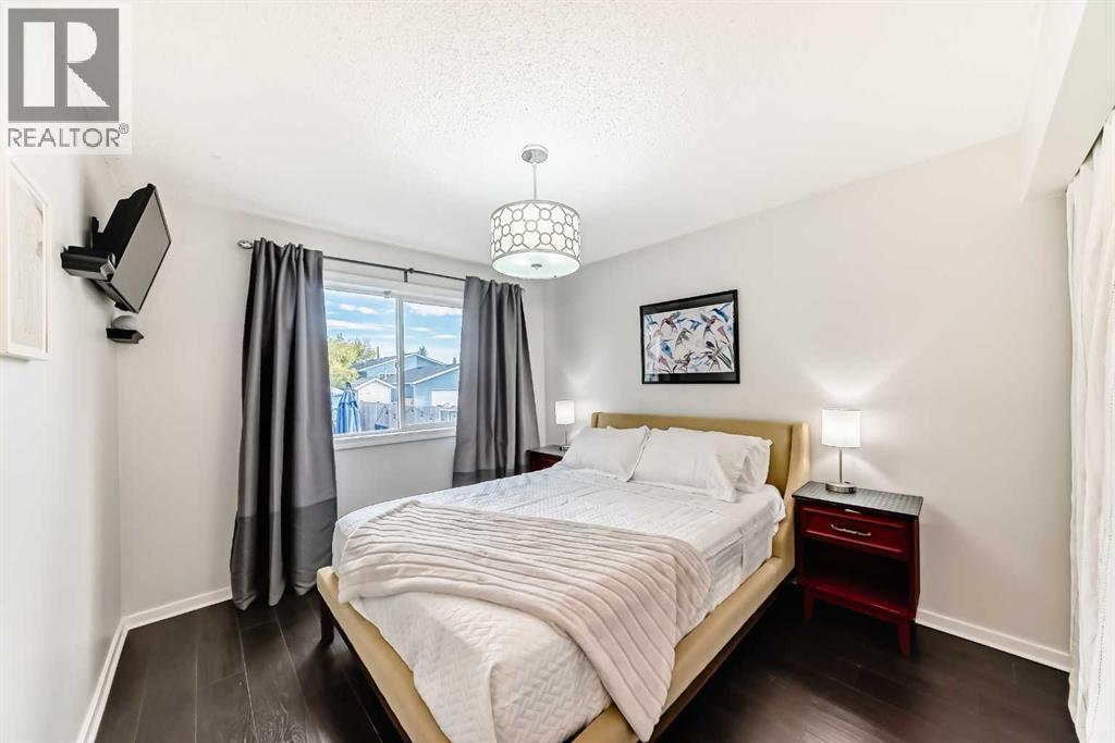 12 Taraglen Road Ne, Calgary, Alberta  T3J 2N7 - Photo 11 - A2283475