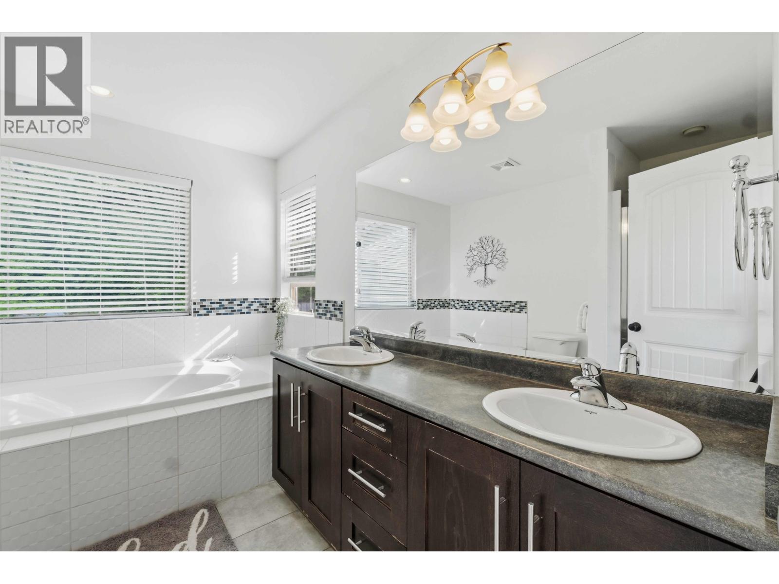 10639 249 Street, Maple Ridge, British Columbia  V2W 0E1 - Photo 35 - R3118460