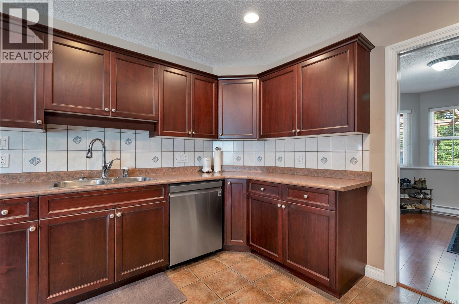 760 Marguerite Rd, Campbell River, British Columbia  V9W 3K5 - Photo 8 - 1034327