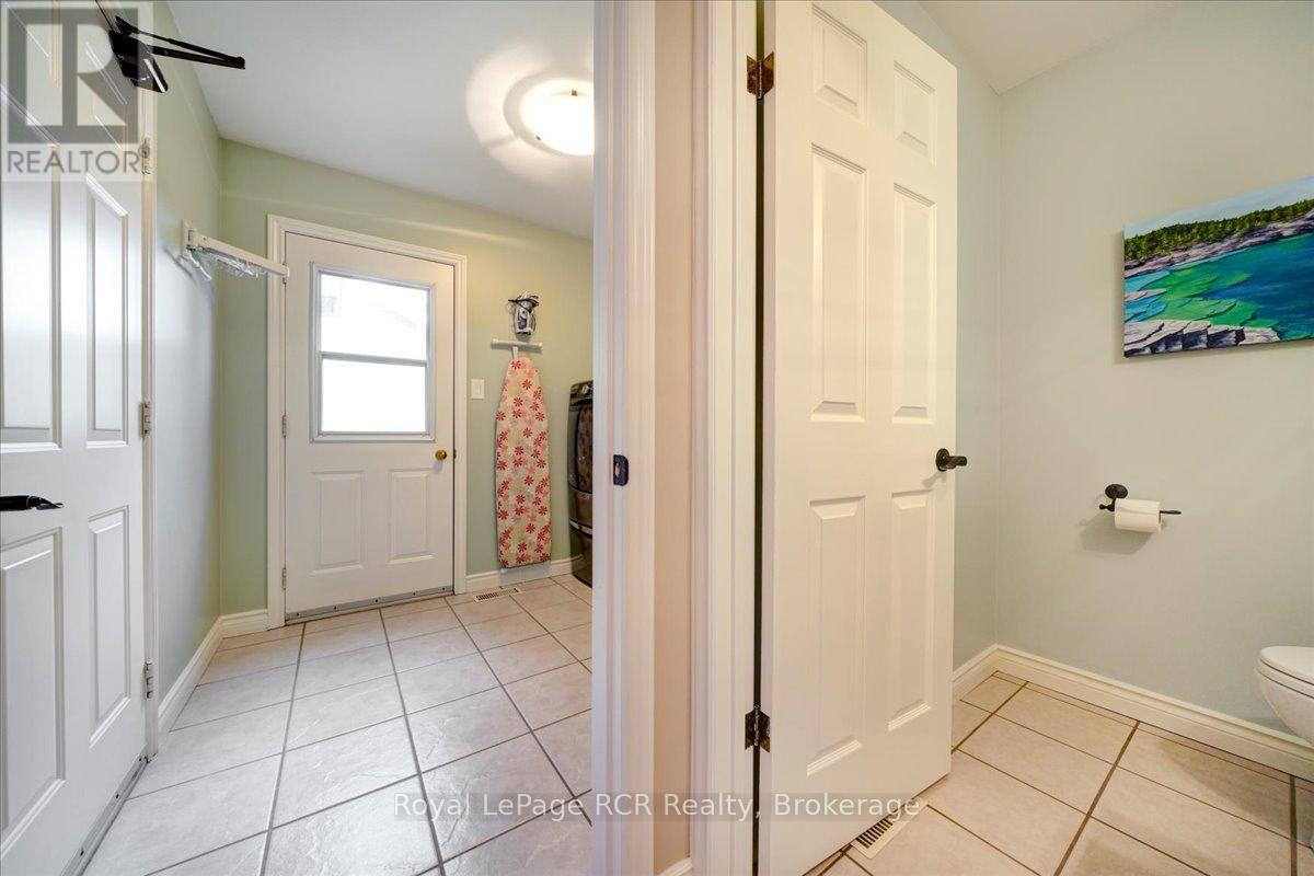 303 6th Avenue W, Owen Sound, Ontario  N4K 6H9 - Photo 21 - X13072360