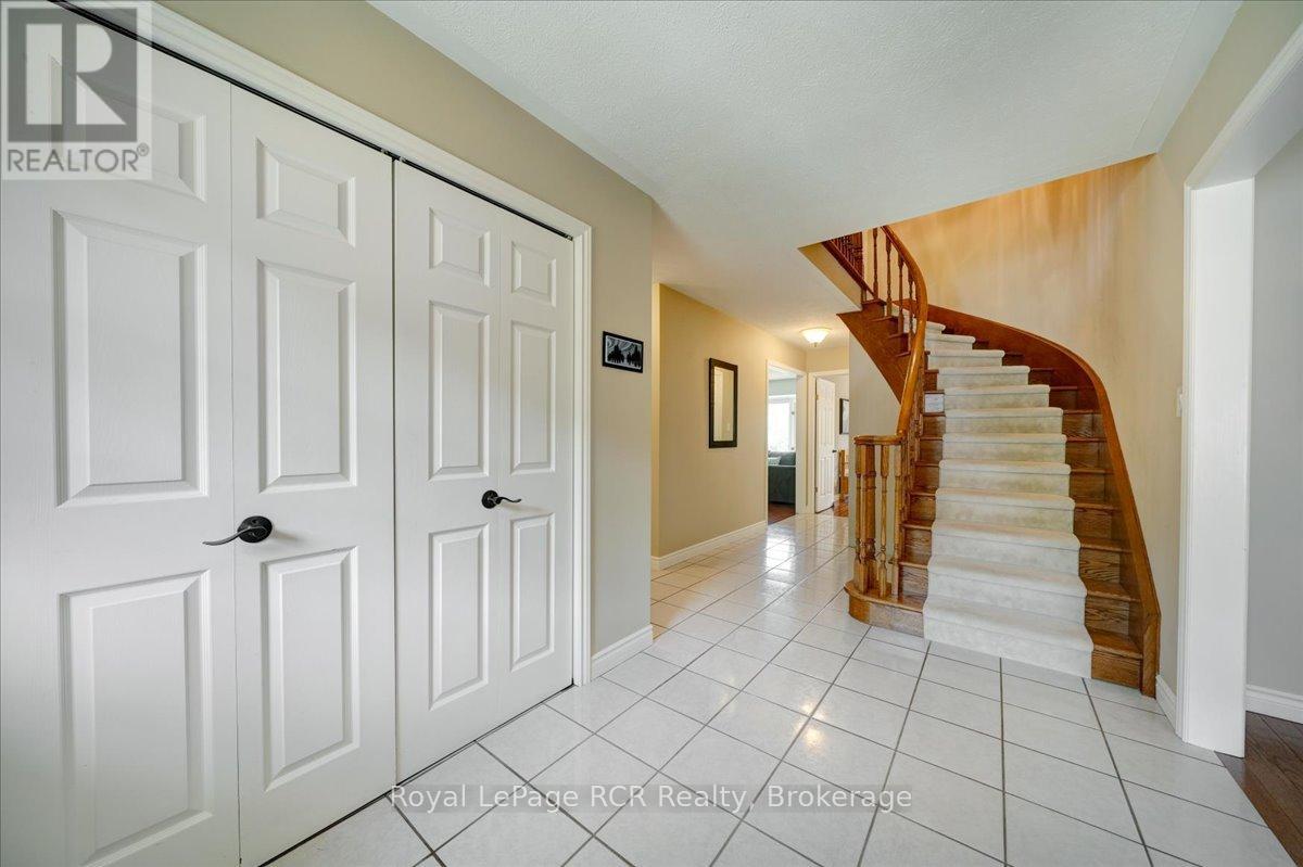 303 6th Avenue W, Owen Sound, Ontario  N4K 6H9 - Photo 6 - X13072360