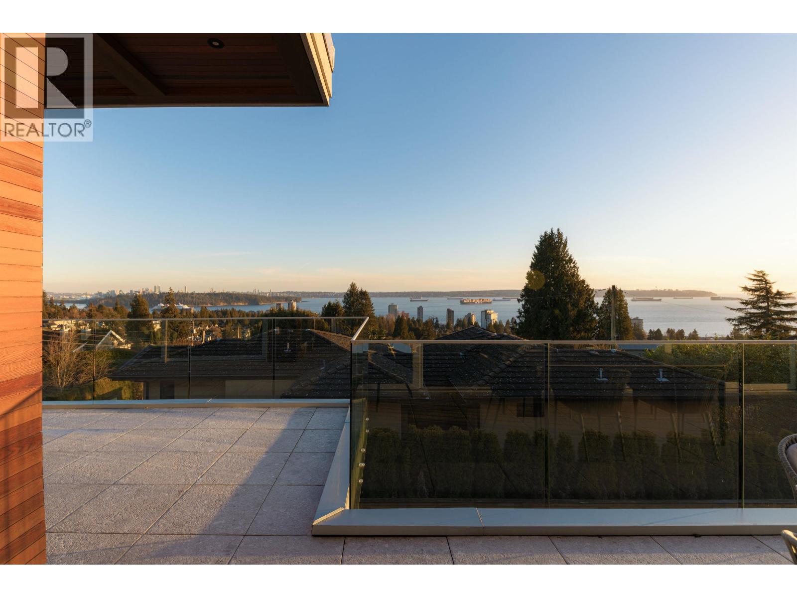 1715 22nd Street, West Vancouver, British Columbia  V7V 4E4 - Photo 35 - R3088686
