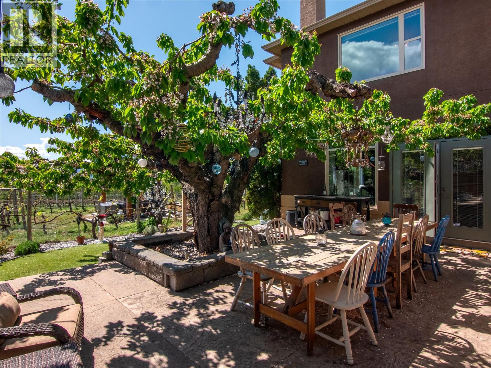 350 Middle Bench Road, Penticton, British Columbia  V2A 8S5 - Photo 3 - 10385579