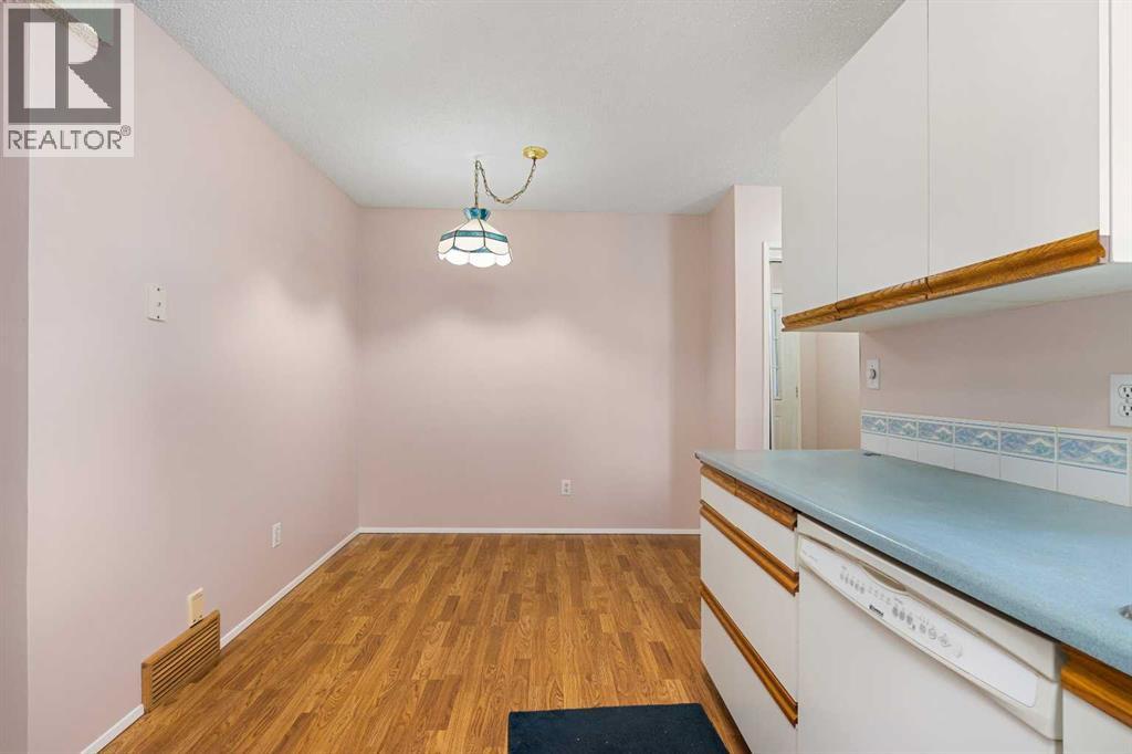 13, 803 Varsity Estates Drive NW, Calgary, Alberta  T3B 4W5 - Photo 12 - A2304862