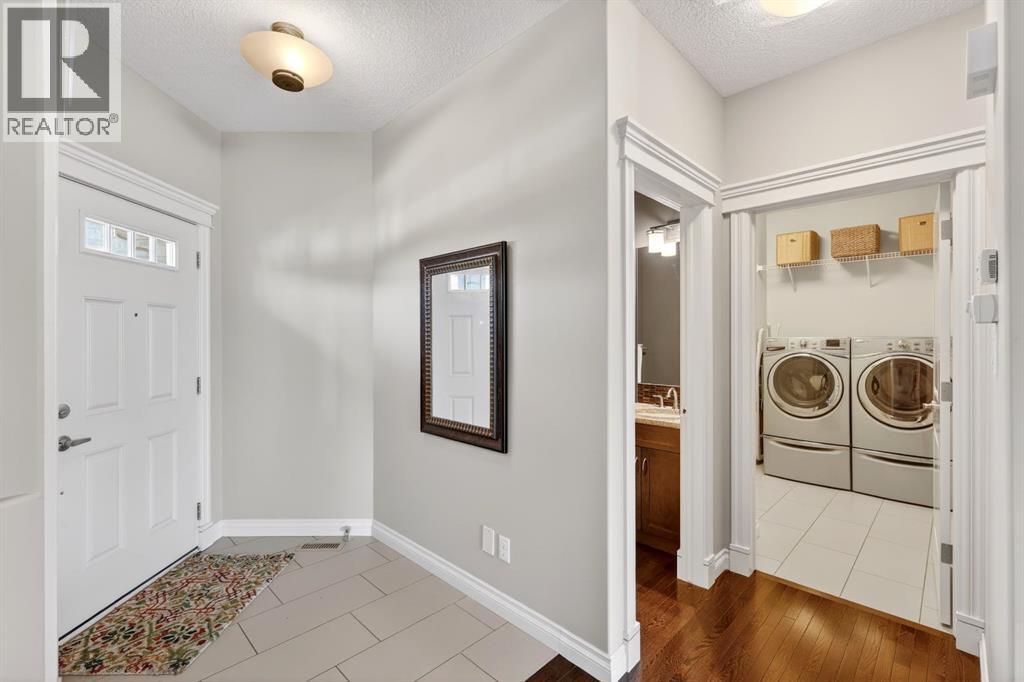 202 Evansridge Circle Nw, Calgary, Alberta  T3P 0H9 - Photo 5 - A2304920