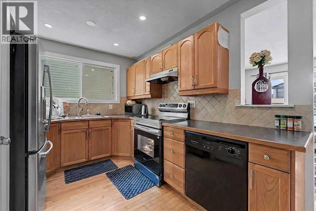 38 Whitman Close Ne, Calgary, Alberta  T1Y 4h4 - Photo 12 - A2305372