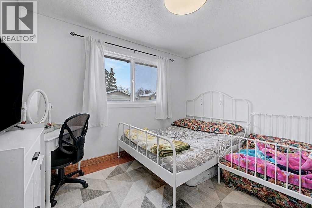 38 Whitman Close Ne, Calgary, Alberta  T1Y 4h4 - Photo 16 - A2305372