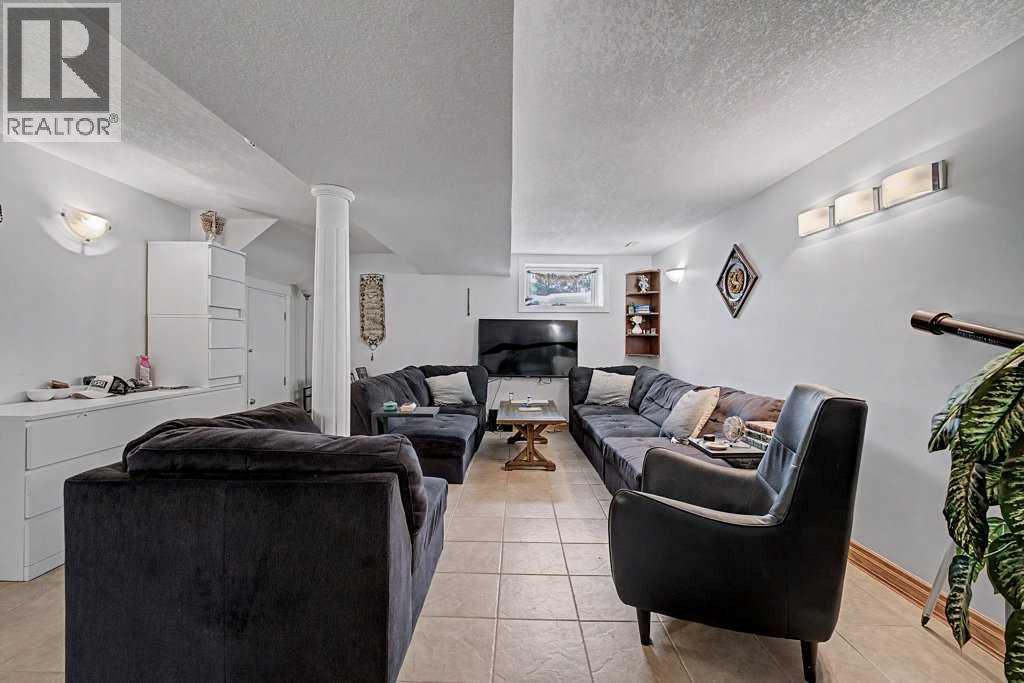 38 Whitman Close Ne, Calgary, Alberta  T1Y 4h4 - Photo 25 - A2305372