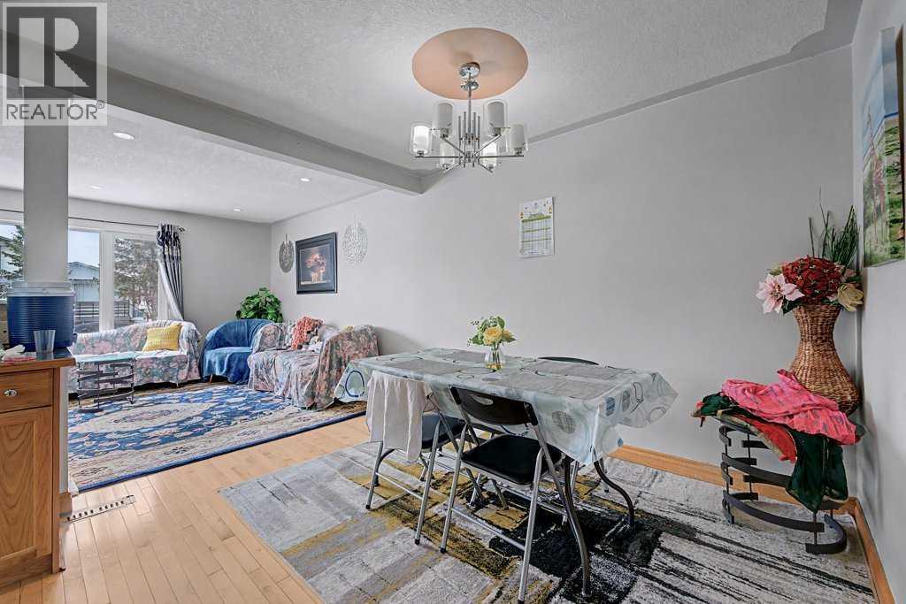38 Whitman Close Ne, Calgary, Alberta  T1Y 4h4 - Photo 8 - A2305372