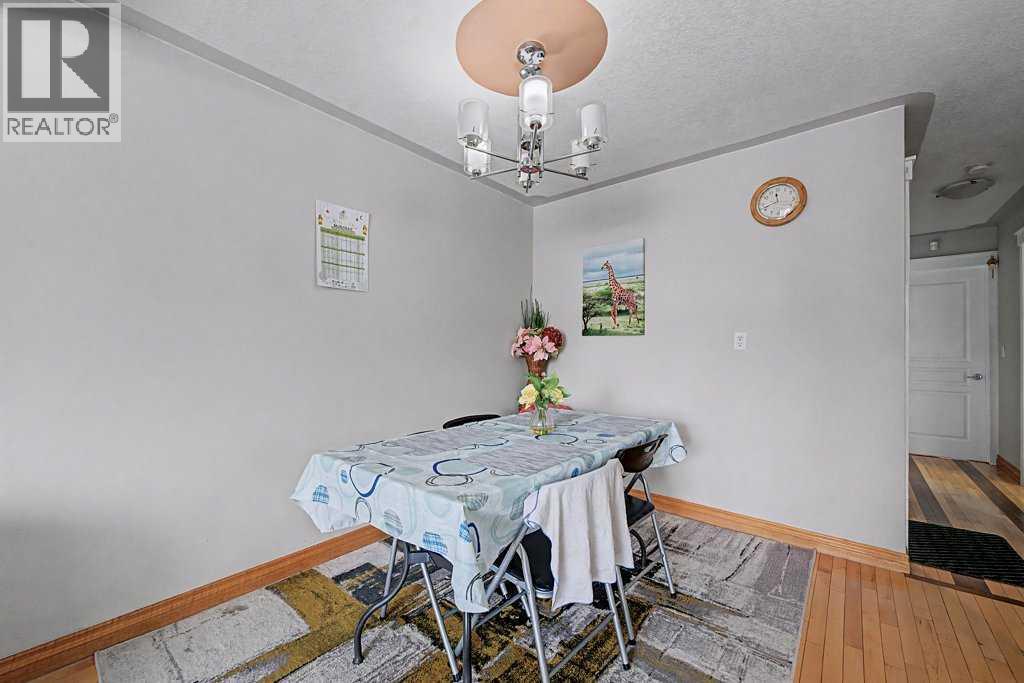 38 Whitman Close Ne, Calgary, Alberta  T1Y 4h4 - Photo 9 - A2305372
