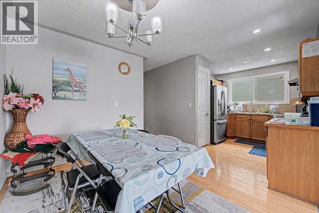 38 Whitman Close Ne, Calgary, Alberta  T1Y 4h4 - Photo 10 - A2305372
