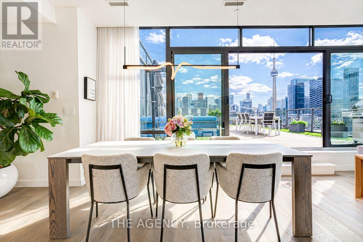 111 Bathurst Street, Toronto, Ontario  M5V 0M9 - Photo 10 - C13072416