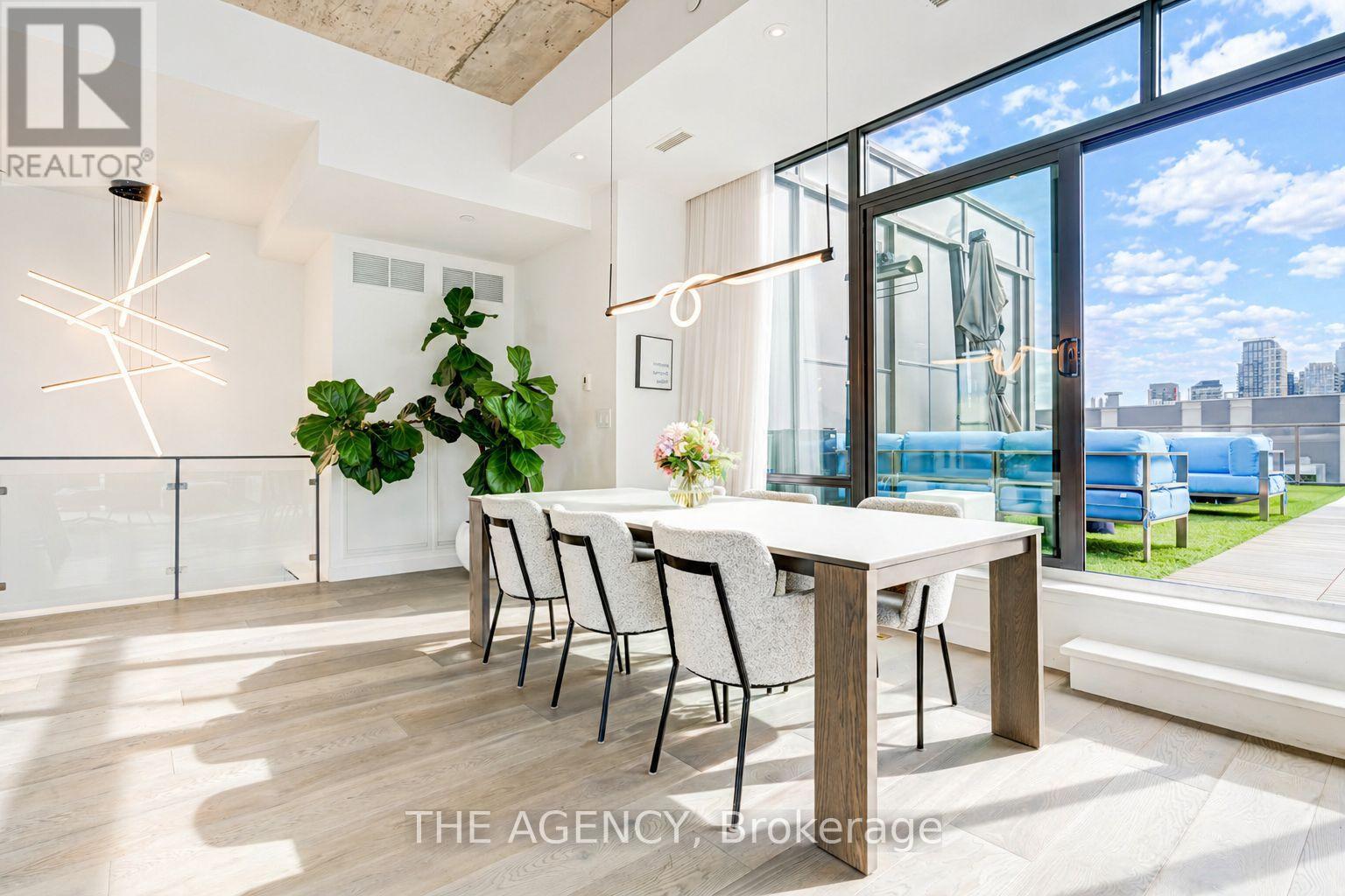 111 Bathurst Street, Toronto, Ontario  M5V 0M9 - Photo 11 - C13072416