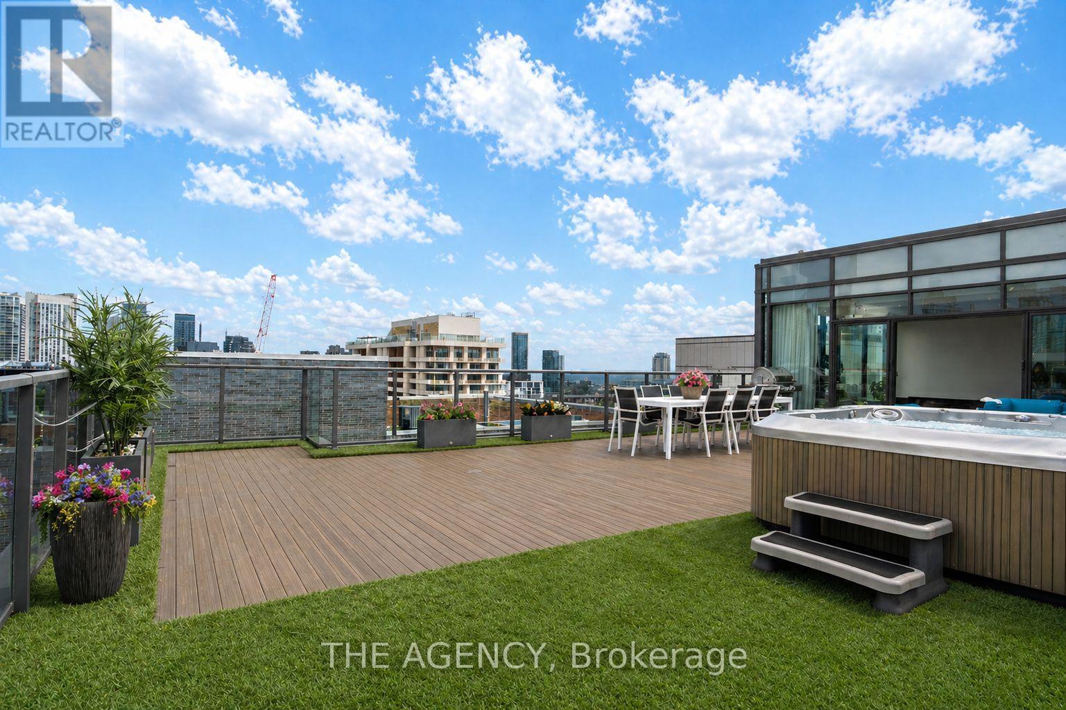 111 Bathurst Street, Toronto, Ontario  M5V 0M9 - Photo 8 - C13072416