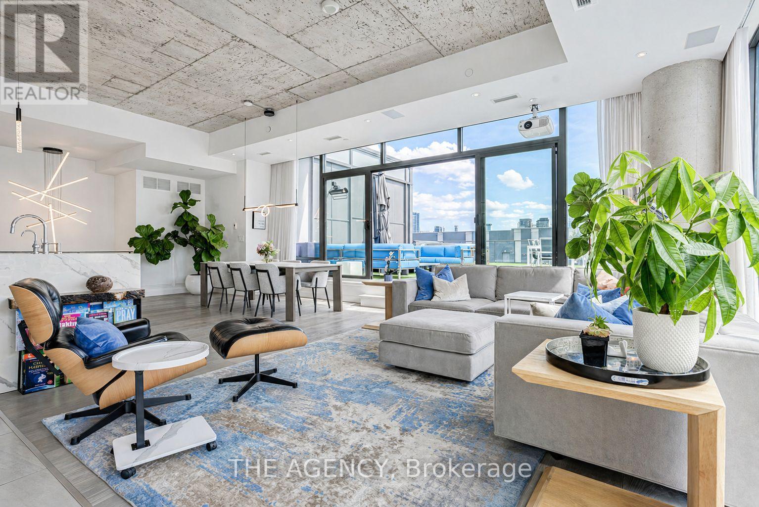 111 Bathurst Street, Toronto, Ontario  M5V 0M9 - Photo 9 - C13072416