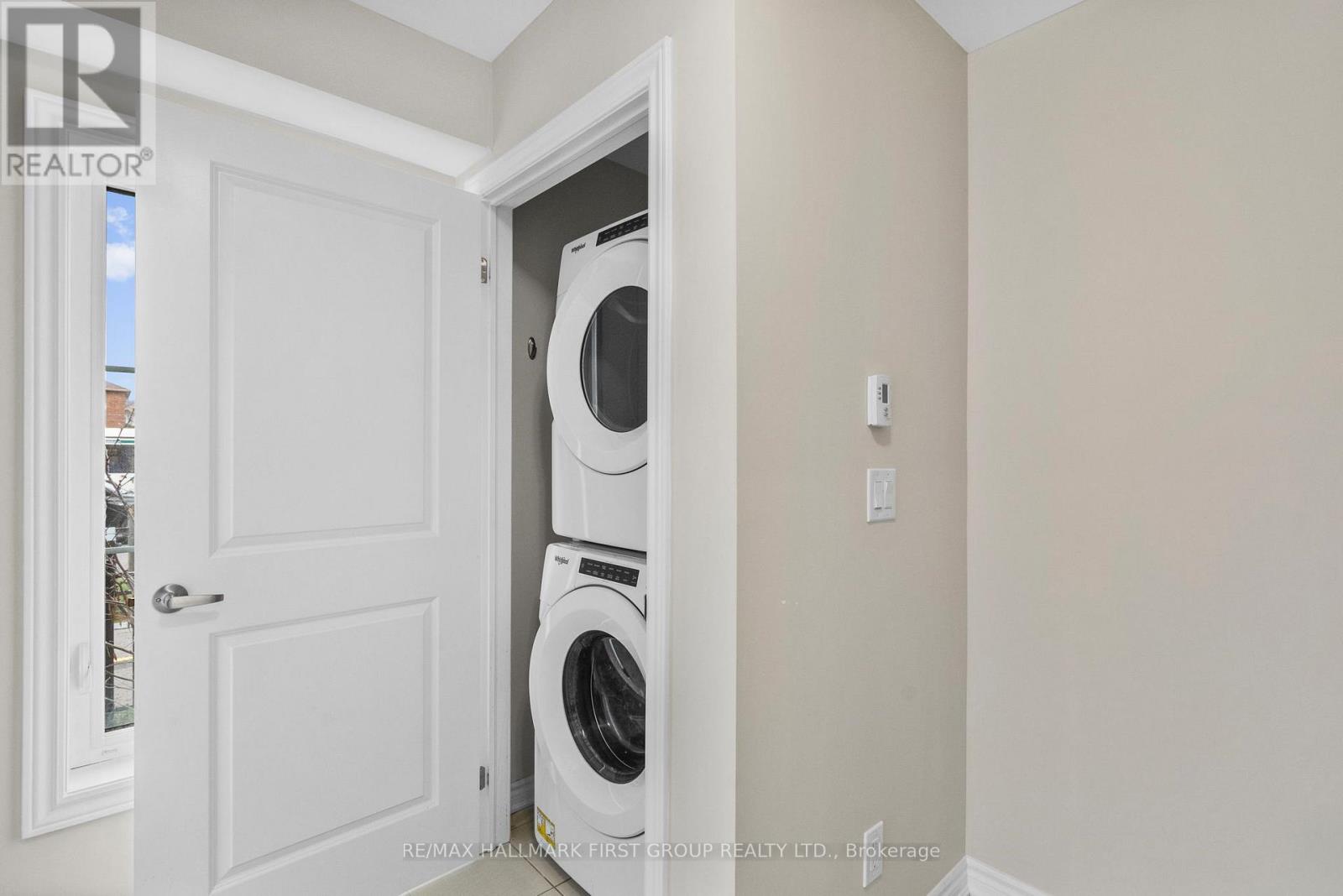 24 Amulet Way, Whitby, Ontario  L1R 0R5 - Photo 8 - E13072436