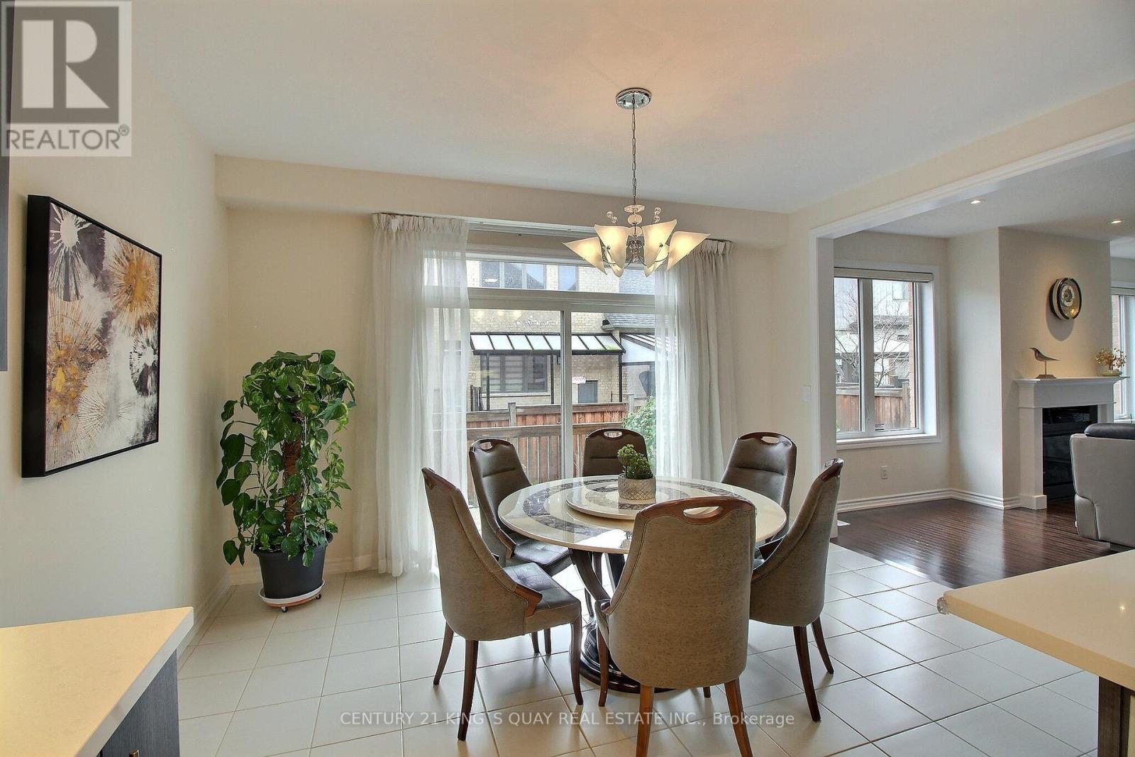 45 Chessington Avenue E, East Gwillimbury, Ontario  L9N 0R5 - Photo 4 - N13064404