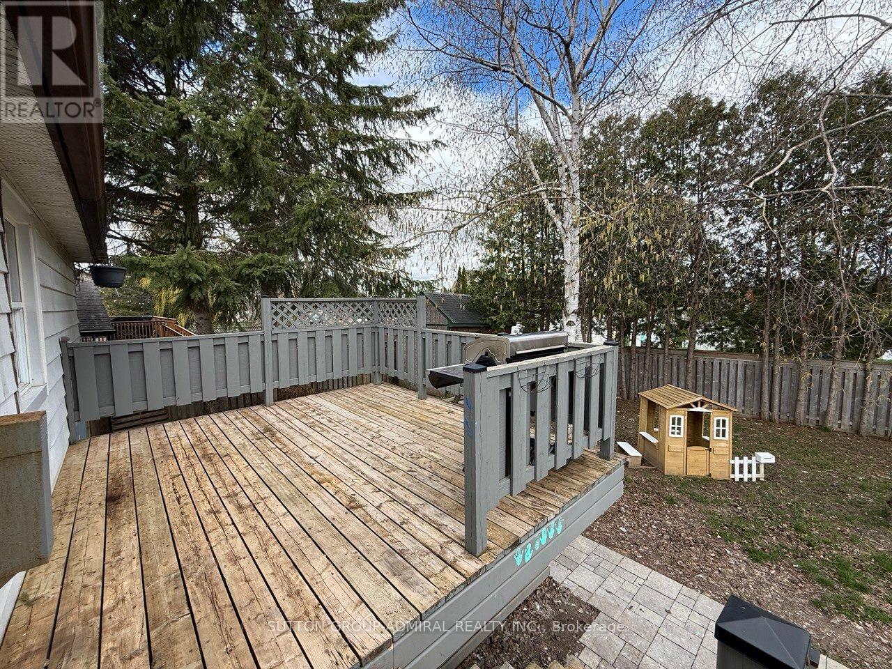386 Irene Drive, Georgina, Ontario  L4P 3B2 - Photo 14 - N13072412