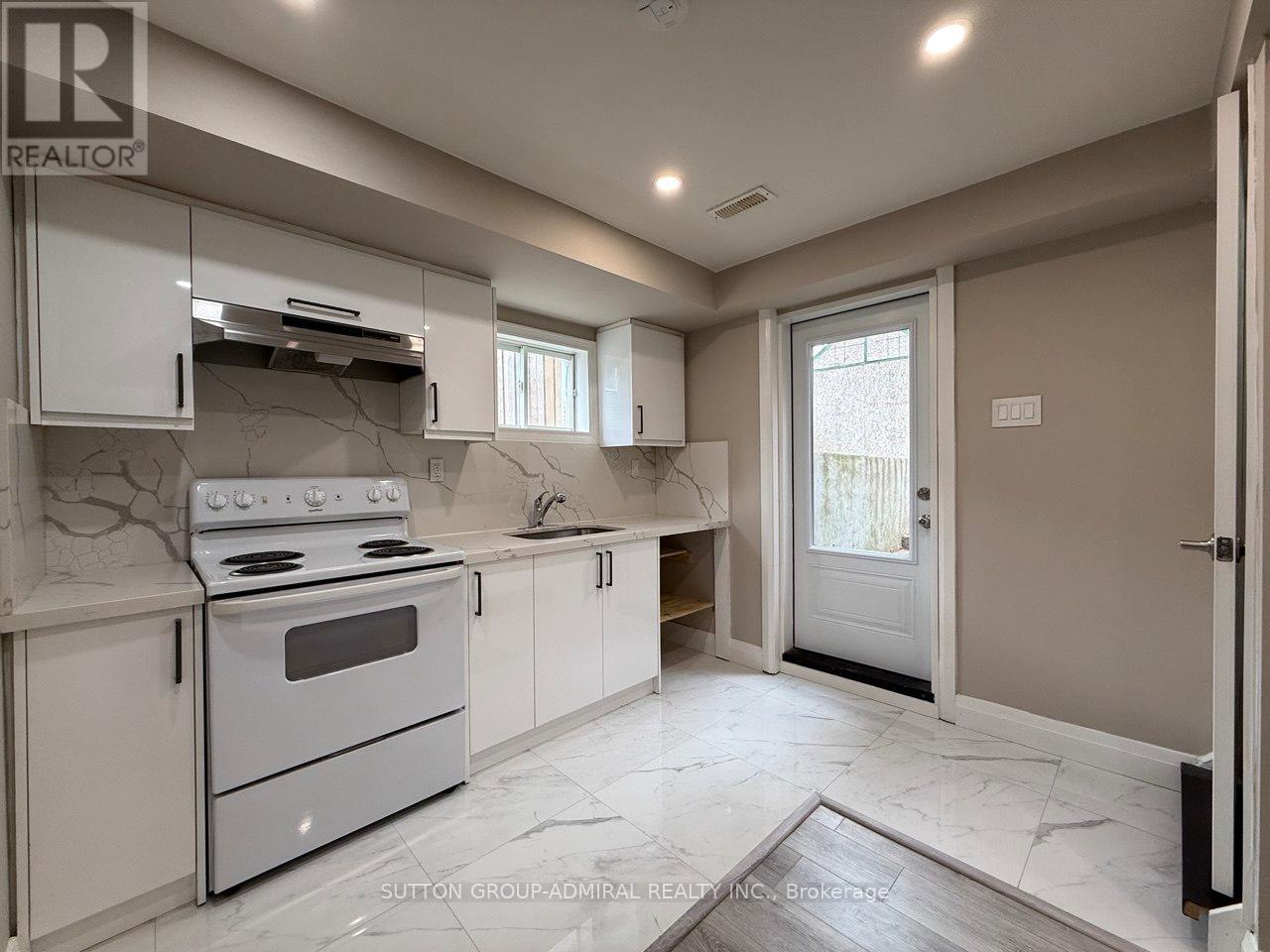 386 Irene Drive, Georgina, Ontario  L4P 3B2 - Photo 36 - N13072412