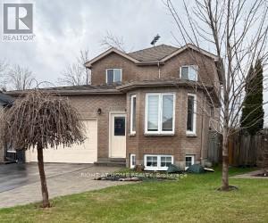 30 Brighton Road, Barrie, Ontario  L4M 6S4 - Photo 2 - S13010976