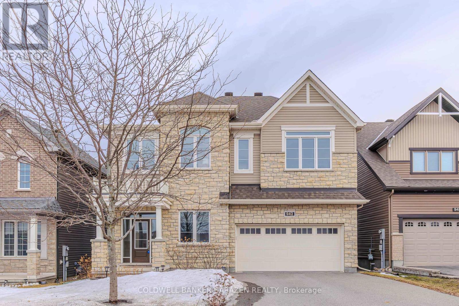 942 Guinness Crescent, Ottawa, Ontario  K2C 3H2 - Photo 3 - X12941710