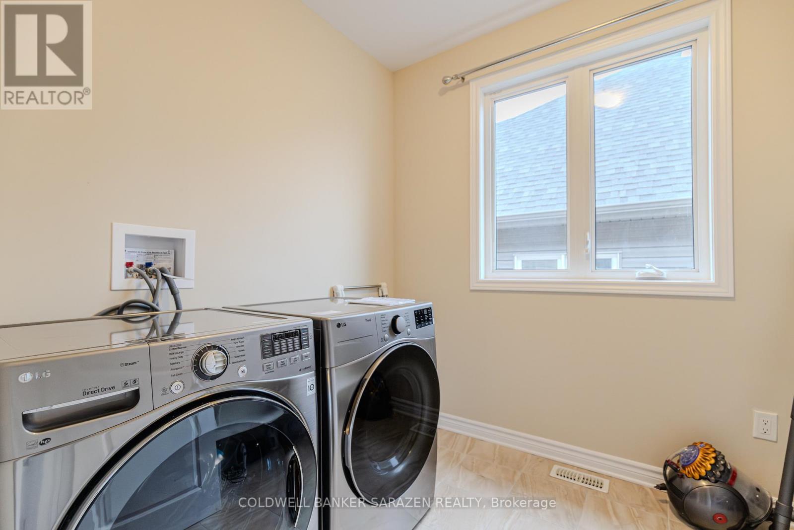 942 Guinness Crescent, Ottawa, Ontario  K2C 3H2 - Photo 43 - X12941710