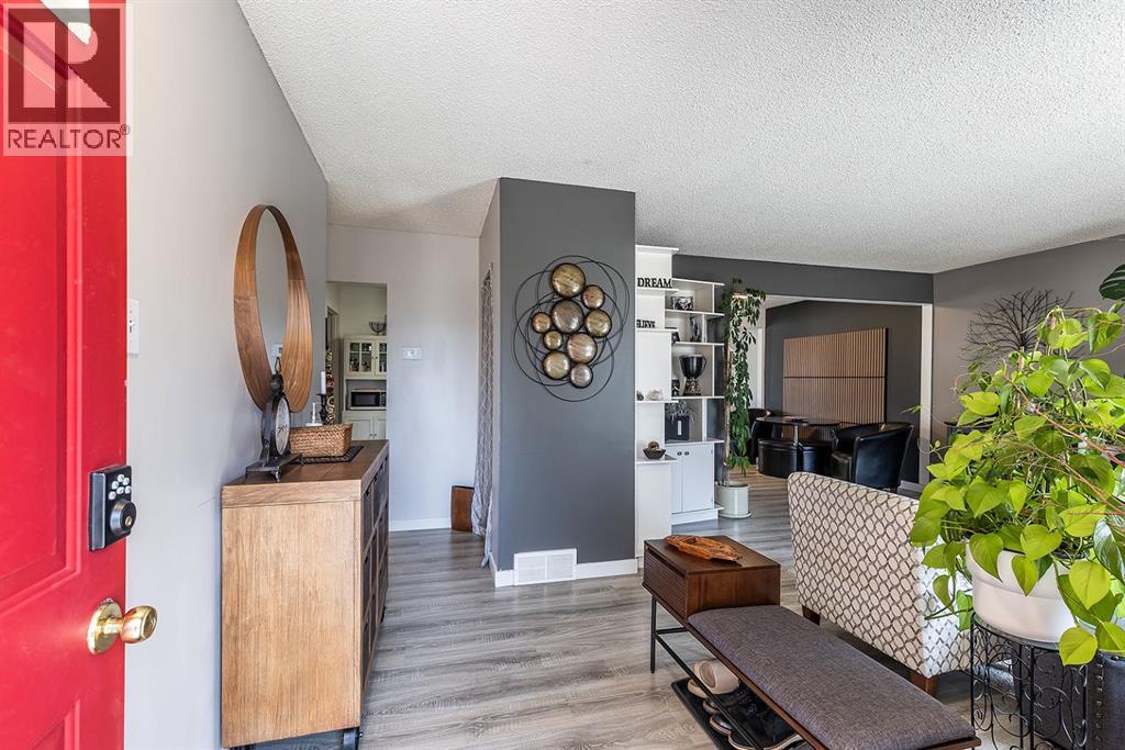 1361 Parker Avenue Nw, Medicine Hat, Alberta  T1A 6X1 - Photo 5 - A2306548