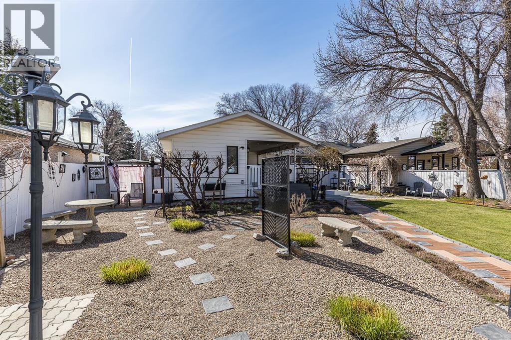1361 Parker Avenue Nw, Medicine Hat, Alberta  T1A 6X1 - Photo 46 - A2306548