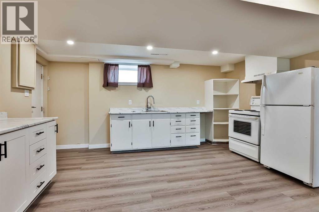 155e 100n, Raymond, Alberta  T0K 2S0 - Photo 28 - A2306481