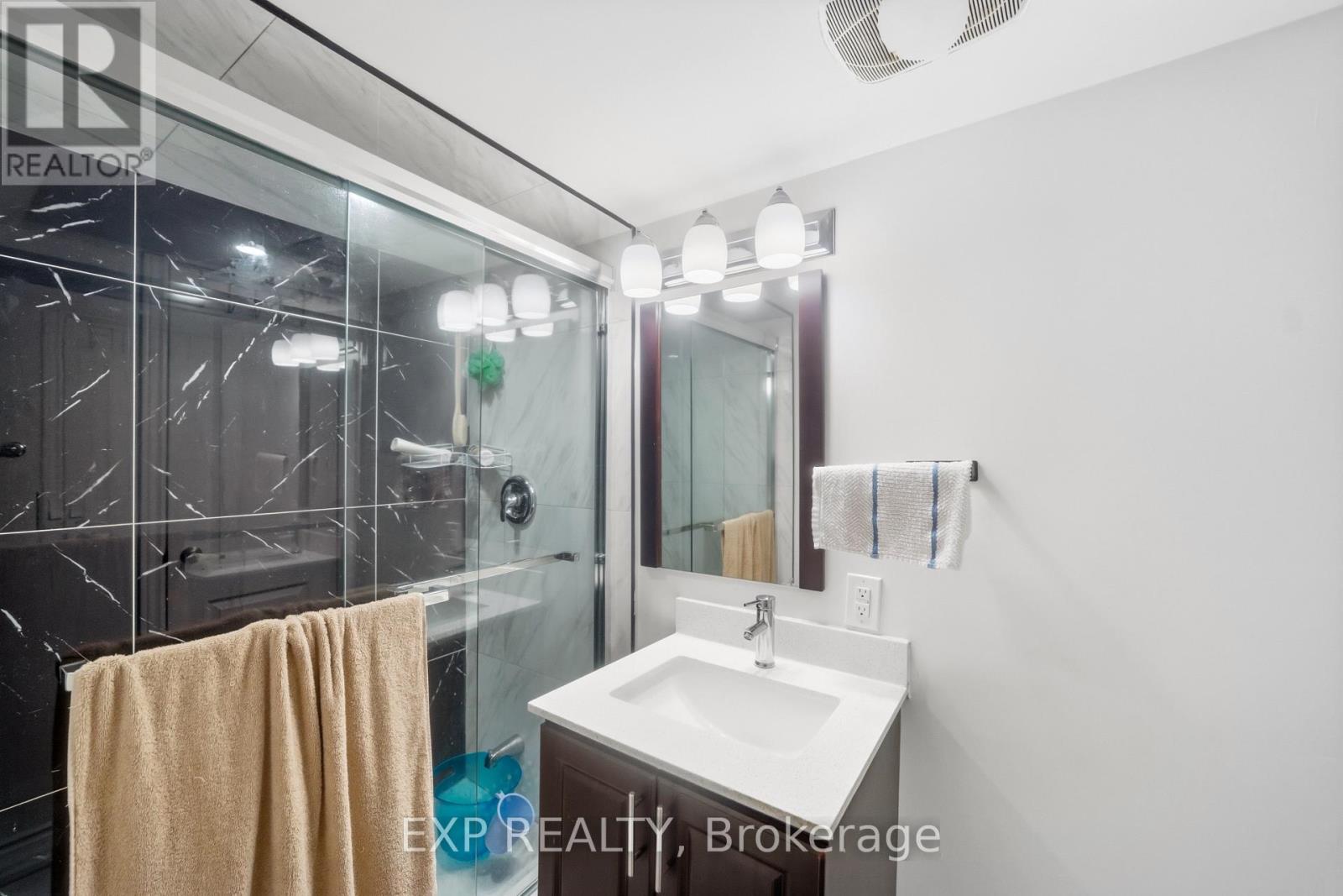 6 Toledo Lane, Brampton, Ontario  L7A 4H5 - Photo 6 - W13072320