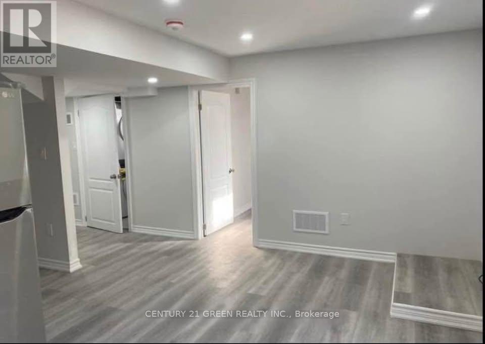Bsmt - 30 Gillis Road, Brampton, Ontario  L7A 4V6 - Photo 9 - W13072364