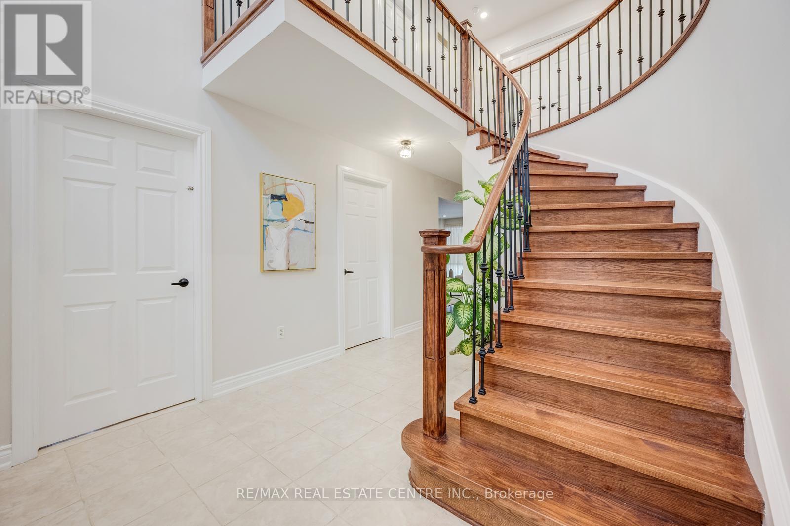 5580 Millbrook Lane, Mississauga, Ontario  L5M 3X9 - Photo 19 - W13072394
