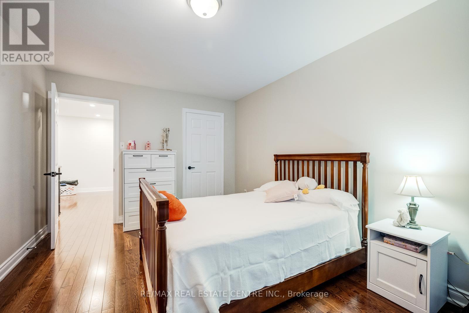 5580 Millbrook Lane, Mississauga, Ontario  L5M 3X9 - Photo 32 - W13072394