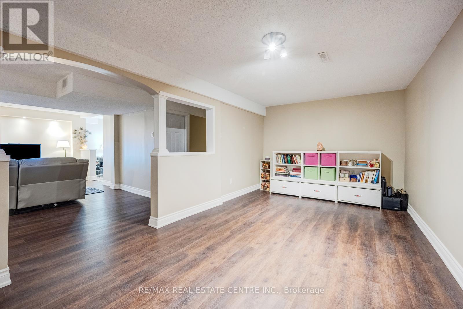 5580 Millbrook Lane, Mississauga, Ontario  L5M 3X9 - Photo 44 - W13072394