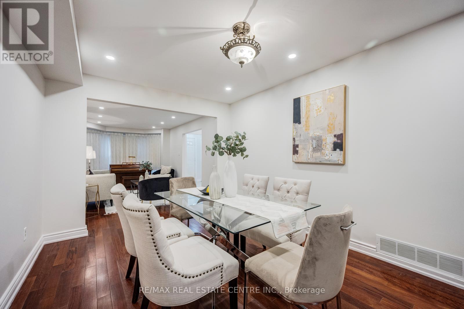 5580 Millbrook Lane, Mississauga, Ontario  L5M 3X9 - Photo 9 - W13072394