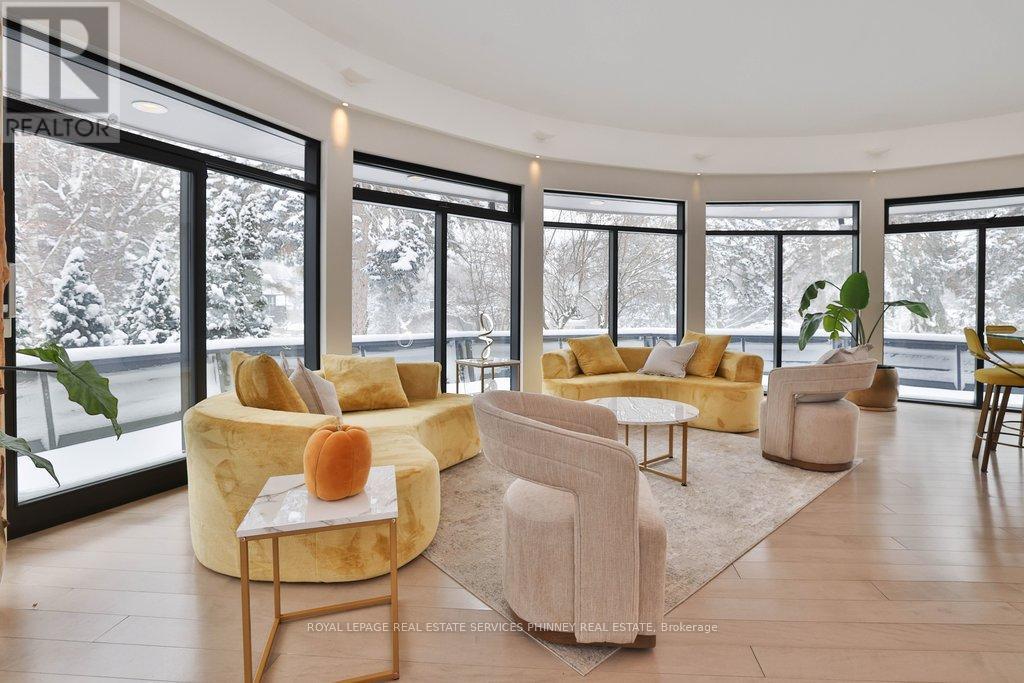 1352 Nocturne Court, Mississauga, Ontario  L5H 2L8 - Photo 10 - W13072402