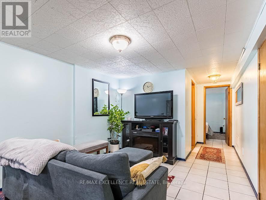 (Basement Only) - 1178 Ogden Avenue, Mississauga, Ontario  L5E 2H1 - Photo 2 - W13072414