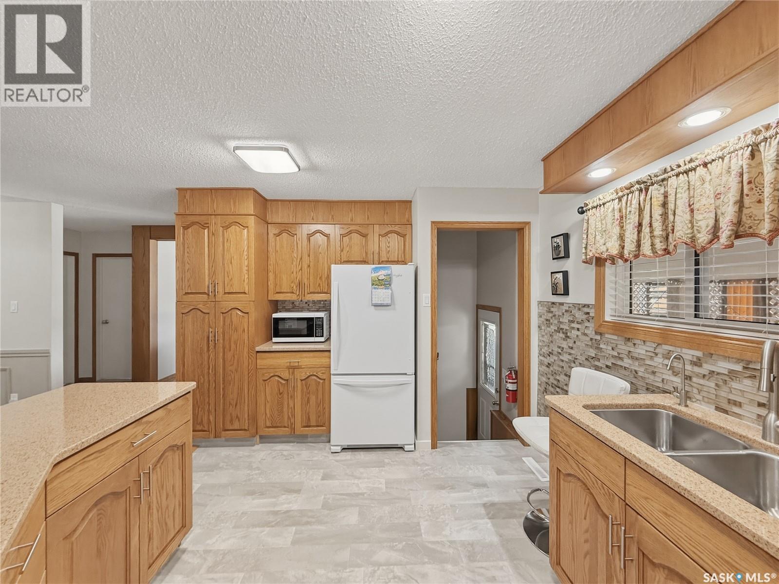 730 6th Avenue Ne, Swift Current, Saskatchewan  S9H 2M8 - Photo 14 - SK034603