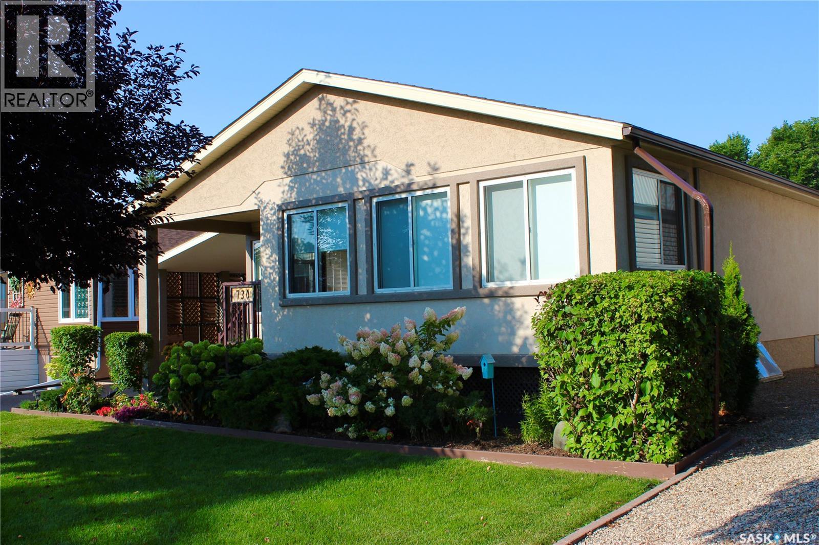 730 6th Avenue Ne, Swift Current, Saskatchewan  S9H 2M8 - Photo 2 - SK034603