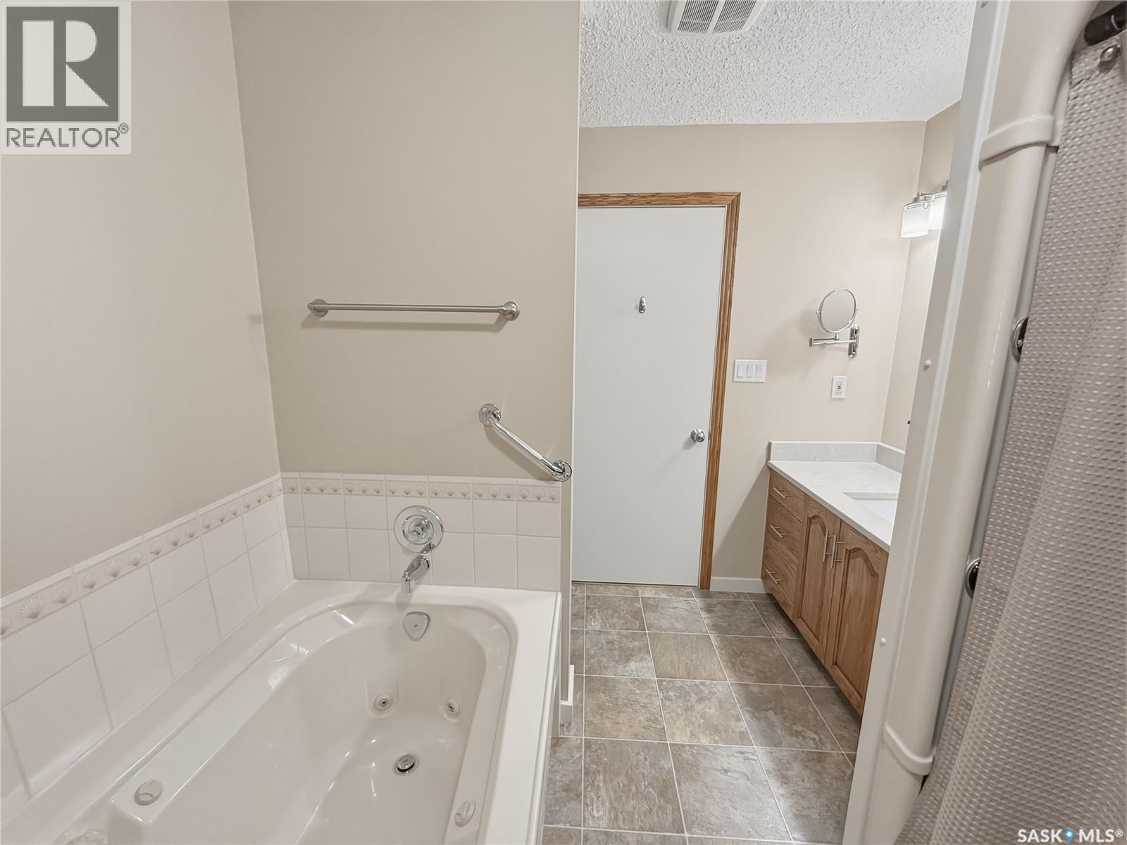 730 6th Avenue Ne, Swift Current, Saskatchewan  S9H 2M8 - Photo 25 - SK034603