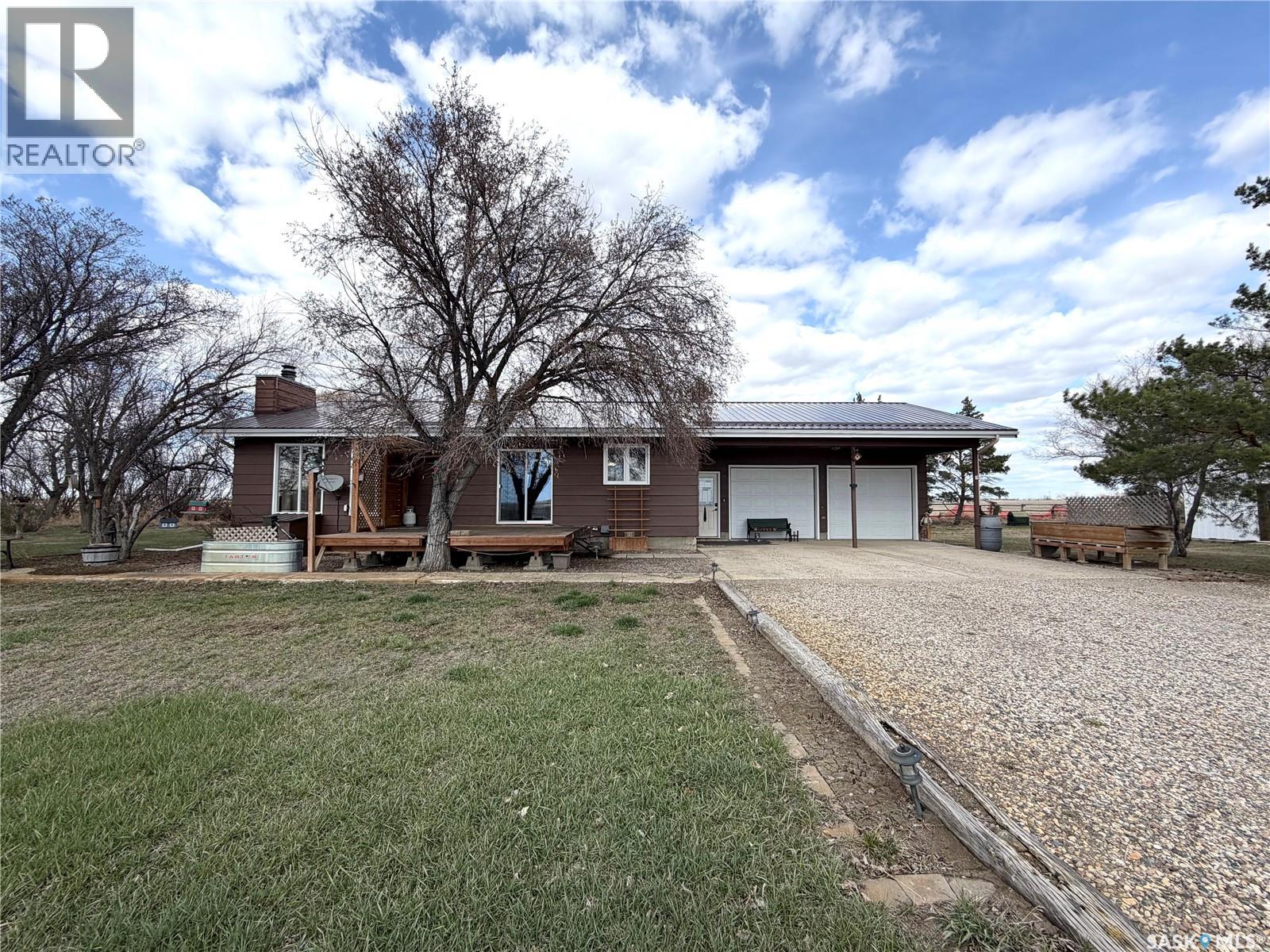 Rocking Chair Ranch, Herbert, Saskatchewan  S0H 2A0 - Photo 2 - SK034545
