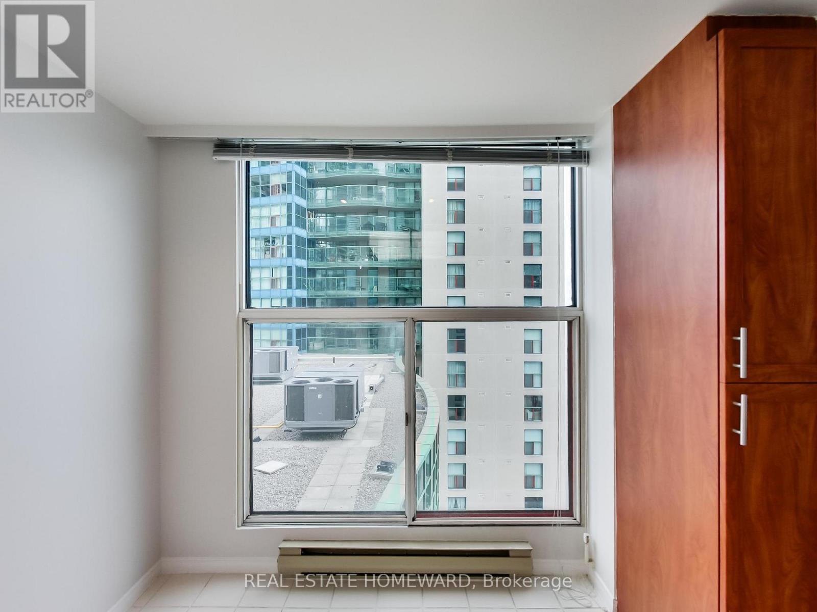 1208 - 77 Harbour Square, Toronto, Ontario  M5J 2S2 - Photo 15 - C13066692