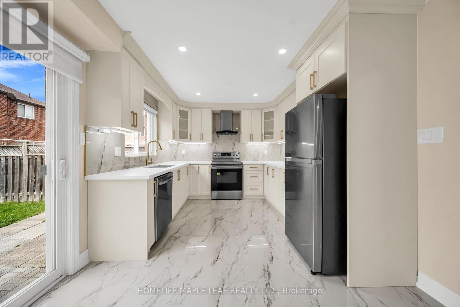 6 Vermont Road, Brampton, Ontario  L7A 3G3 - Photo 11 - W13072048