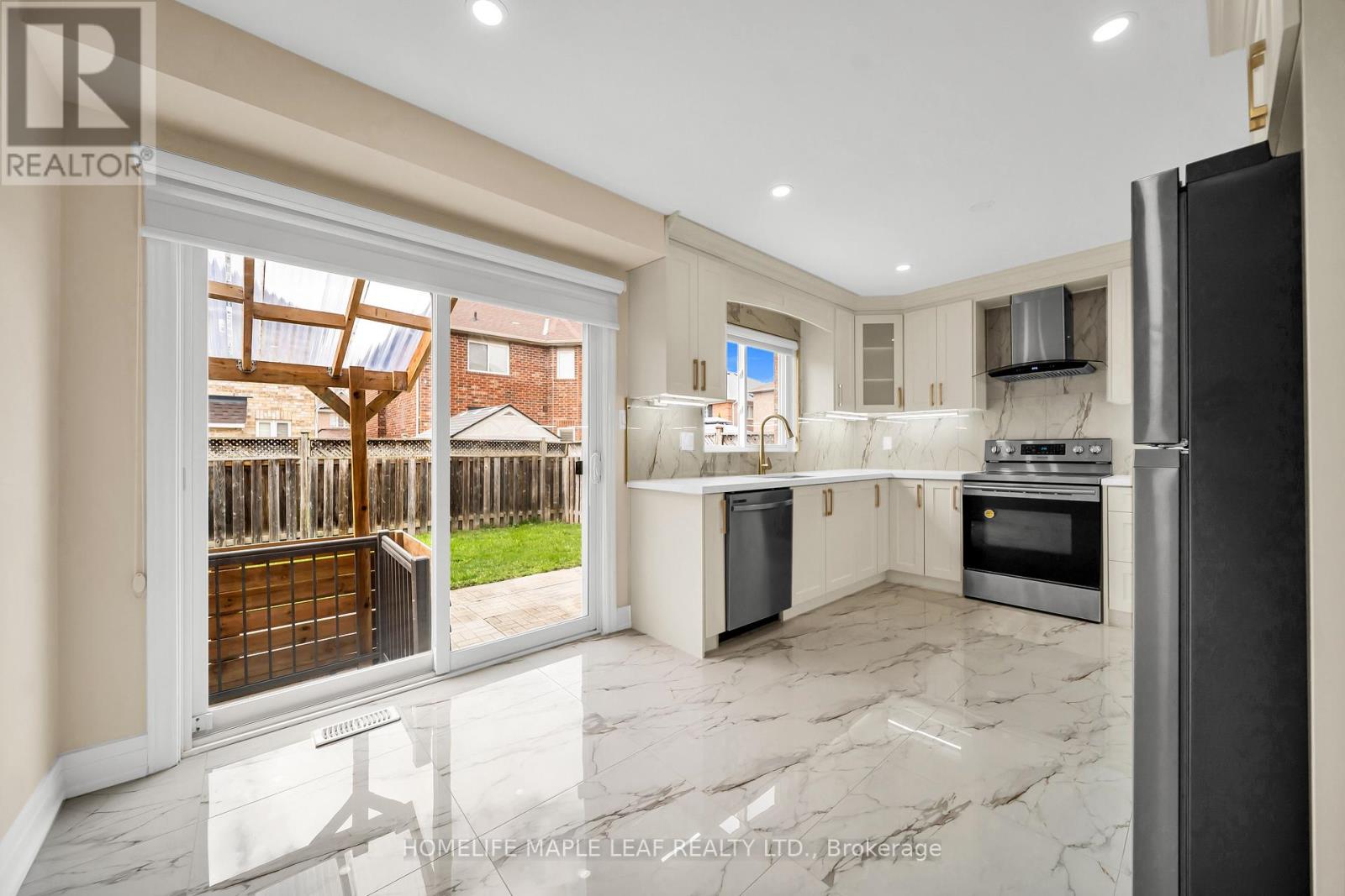 6 Vermont Road, Brampton, Ontario  L7A 3G3 - Photo 10 - W13072048